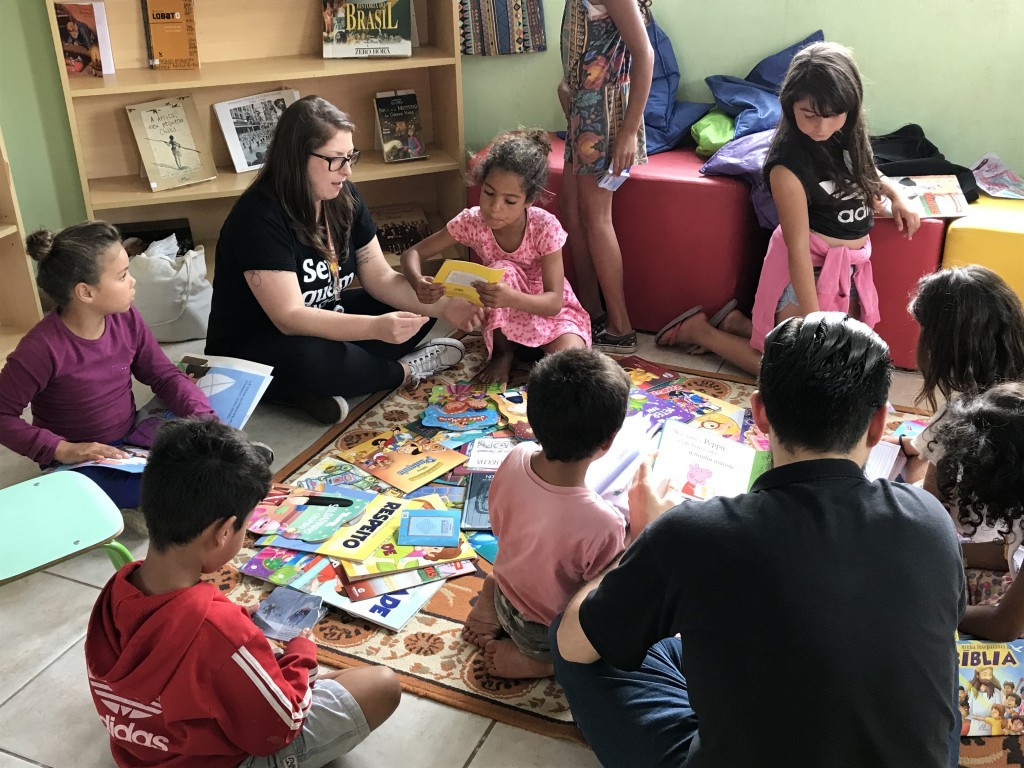 Doação de Livros: Morro da Cruz