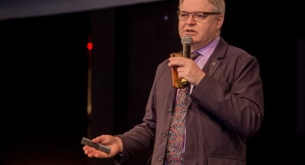 Inteligência Artificial e Machine Learning: entrevista com o Prof. Dr. Luís Lamb