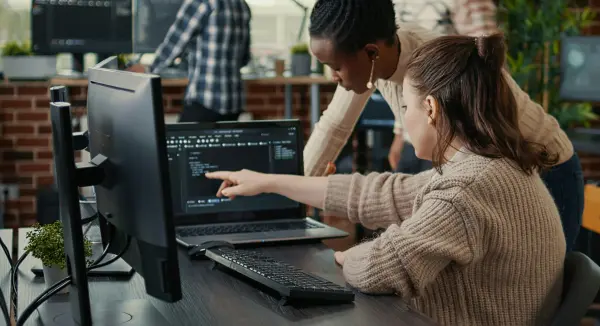 SRE vs DevOps: entenda as diferenças e escolha a melhor abordagem