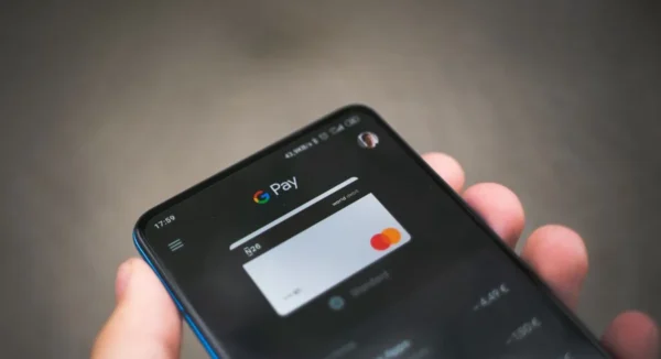 Plataforma de pagamento online: como desenvolver, tecnologias e desafios